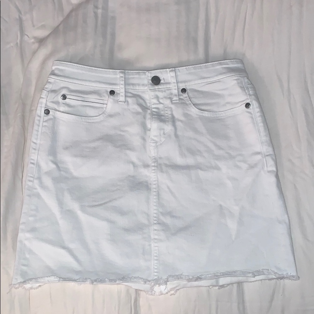 Vineyard Vines White Denim Skirt